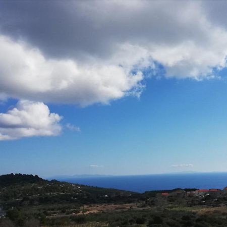 Holiday Home Burba コミジャ エクステリア 写真